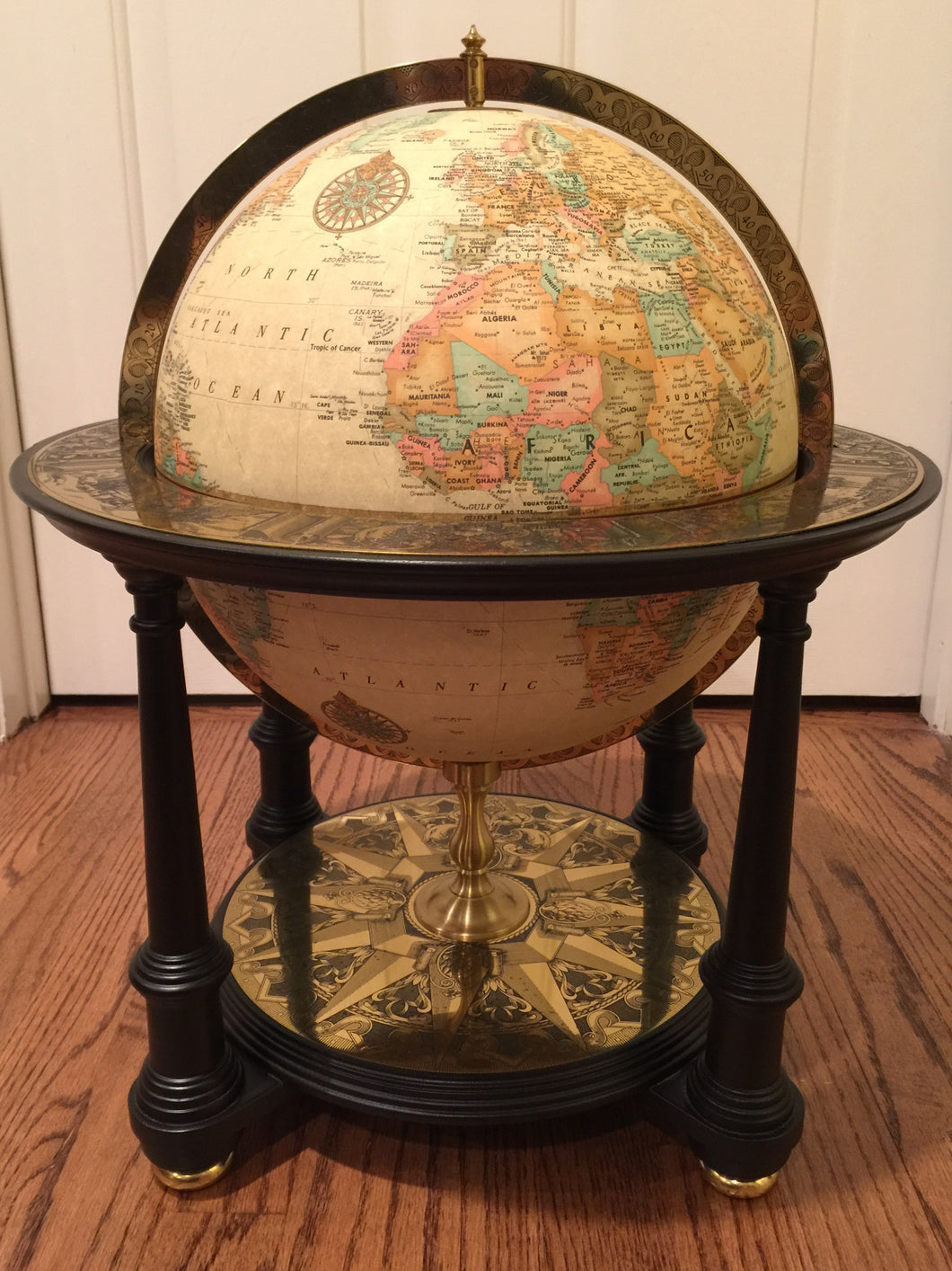 Royal Geographical Society World Globe, Cold War Era Featuring Soviet Union, 1983